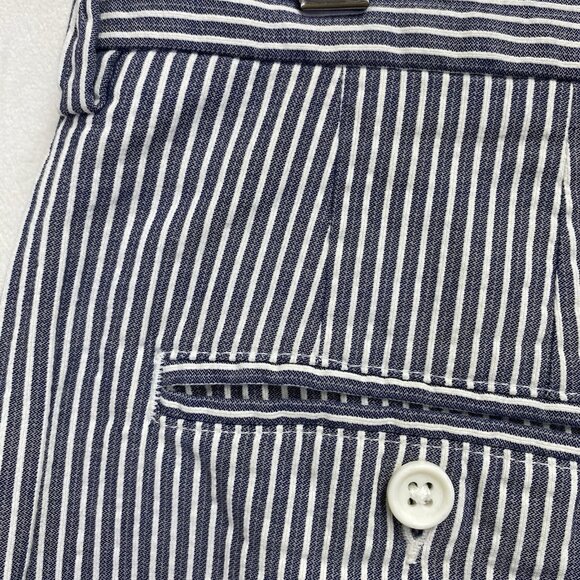 Vince Pleated Stripes Seersucker Shorts Mens Size 32 Gray-White Puckered Texture - Picture 12 of 16